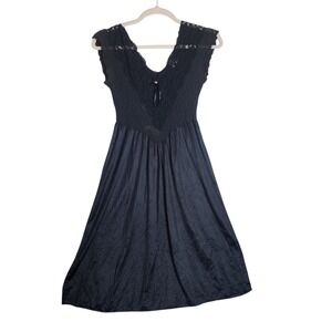 Vintage Black Lace Satin Nightgown V-Neck Sleeveless Bow Detail Lingerie Dress